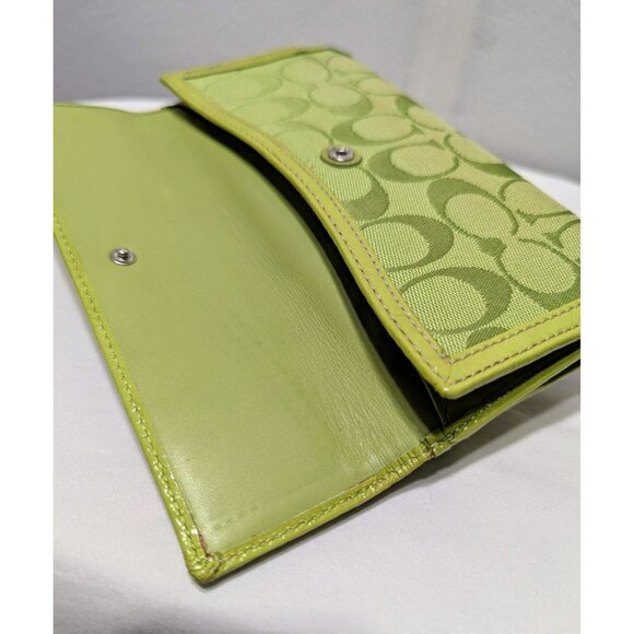 Coach Signature Canvas Patent Leather Turn Lock Long Wallet Lime Green Silver - Picture 8 of 12
